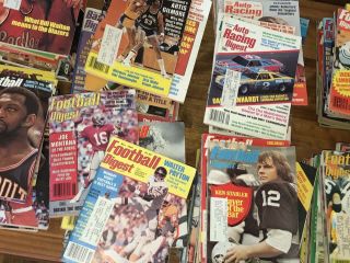 Vintage FOOTBALL DIGEST Basketball Digest Hockey & Soccer Digest Magazines.  150, 5