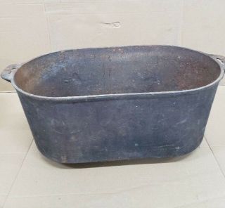 Vintage Large Oval Cast Iron Footed Wash Tub/pot H8 Mark