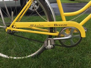 Vintage 1974 Schwinn Breeze - Kool Lemon 3 Speed 26” Womans Bicycle 3