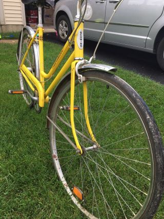 Vintage 1974 Schwinn Breeze - Kool Lemon 3 Speed 26” Womans Bicycle 5