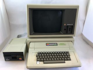 Vintage Apple Ii Plus W/ Disk Ii,  Apple Iii Monitor,  Stand,  All Manuals