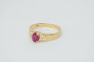 Vintage 14k solid yellow gold ruby diamond ring - Size 6.  5 7