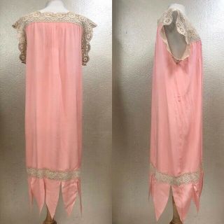 Antique VTG 1930s Ladies Pink Sheer Silk Dress Lace with Flowers Gown Costume 3