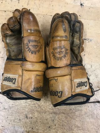 VINTAGE COOPER Canada LEATHER ICE HOCKEY GLOVES Armourist Armourclad 6
