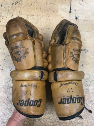 VINTAGE COOPER Canada LEATHER ICE HOCKEY GLOVES Armourist Armourclad 7