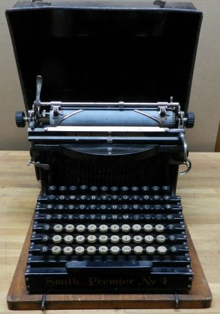 Vintage Smith Premier No 4 Typewriter With Metal Cover