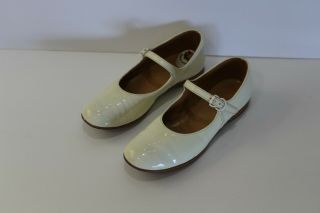 5 Pairs Of Vintage Girls Shoes