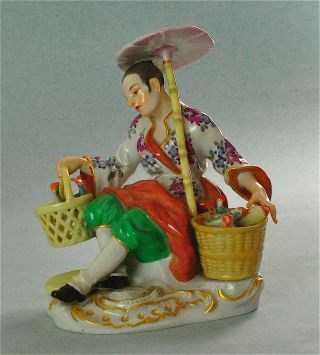 MEISSEN RARE FIGURINE CHINESE FISH SELLER WITH PARASOL NO:3652 4