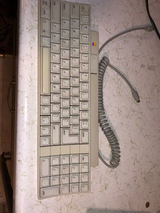 Vintage Apple Bus Keyboard 658 - 4081 And Mouse G5431 And Apple 3.  5 Drive A9M0106 5