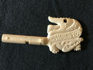 Vintage Philadelphia Zoo Key - White Alligator (Comcast Limited Edition) 3