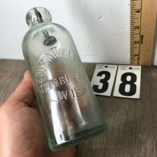Edw Mueller Two Rivers Wis Antique Hutch Glass Soda Bottle Embossed Mid Western