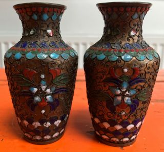 A Small Vintage Chinese Cloisonne Vases 3.  5 " Tall
