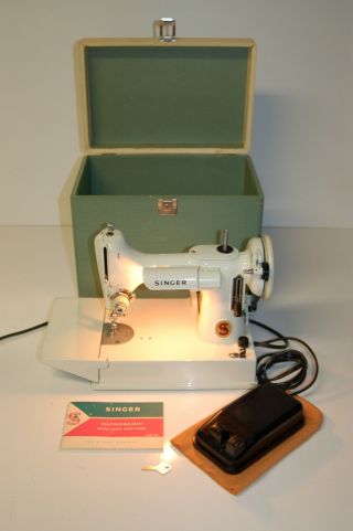 Vintage 1964 Singer 221k White Featherweight Sewing Machine With Case,  Book,  Key