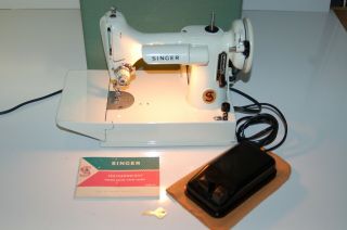 Vintage 1964 SINGER 221K White Featherweight Sewing Machine with Case,  Book,  Key 2