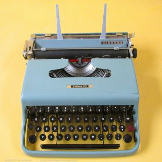1955 Olivetti Lettera 22 Vintage Typewriter - Serviced,  Ribbon 3