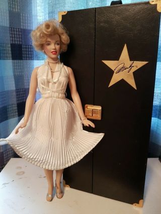 Franklin Marilyn Monroe Vinyl Doll with Extra Gowns & Trunk 2