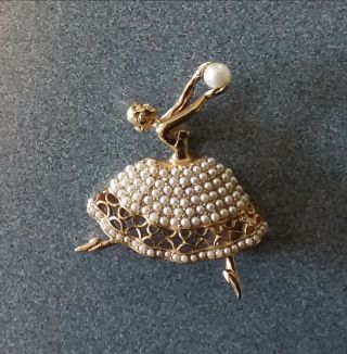 Vintage Gold Tone Signed Pennino Ballerina W/ Faux Pearls Brooch Pin