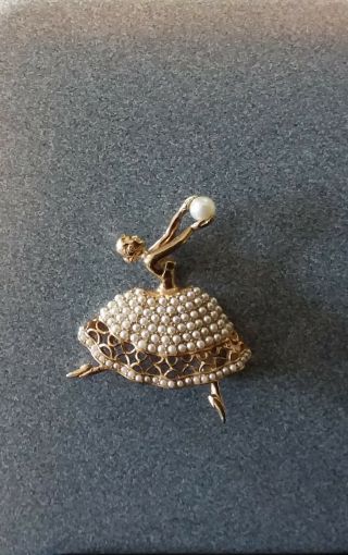 Vintage Gold Tone Signed PENNINO Ballerina w/ Faux Pearls Brooch Pin 4