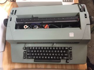 Ibm Selectric Ii Correcting Typewriter Vintage (brown Or Green)