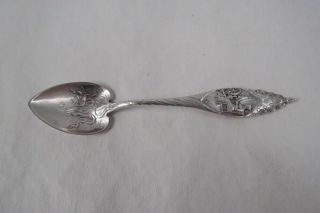 Durgin Dar Sterling Silver Figural Betsy Ross Demitasse Size Souvenir Spoon