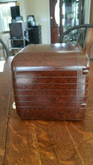 Vintage General Electric GE Model H - 620 Tube Radio Looks Great Early Pushbutton 3