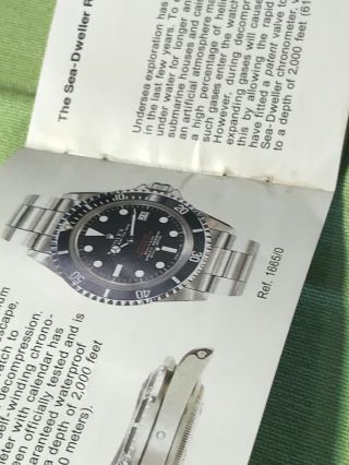 Vintage Rolex Submariner booklet 376 - 35 - 31 (1976) English Version. 6