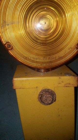 Vintage Selecto Flash Safety Barricade Light 2