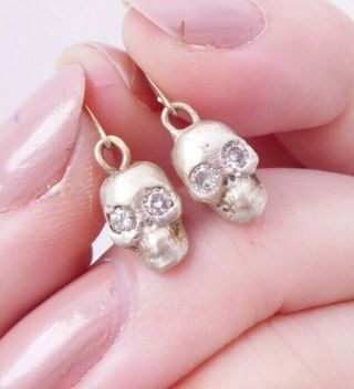 Fin 9ct Gold & Silver Diamond Eyed Memento Mori Skull Hanging Earrings,  375,  925