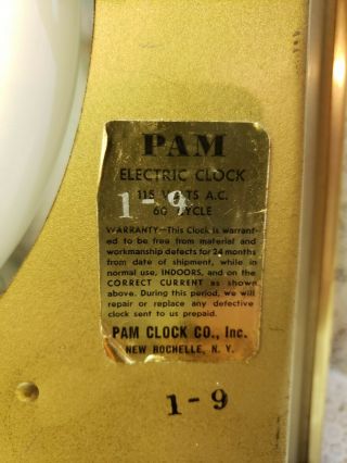Winchester Guns Pam Clock 1966 Lighted Dealer Wall Vintage Sign 4
