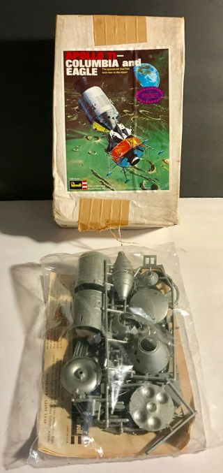 Vintage 1975 Revell 1/96 Apollo 11 - Columbia & Eagle Plastic Model Kit,  Nasa