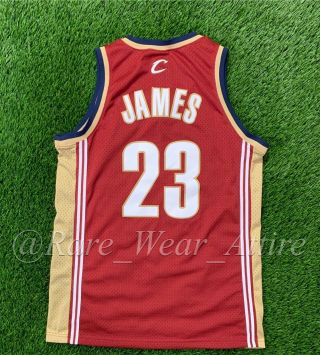 NBA JERSEY CLEVELAND CAVALIERS LEBRON JAMES NIKE SWINGMAN SZ Medium VTG 2