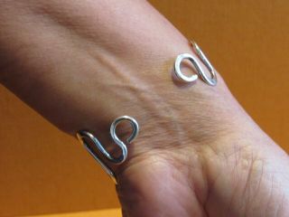 Vintage Ed LEVIN Sterling Silver Cuff Bracelet Wave Swirl Modernist 3