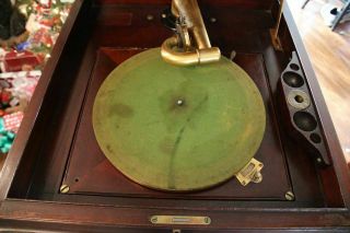 VINTAGE Victrola Victor Talking Machine Company 1906,  2 tubs of Records 3