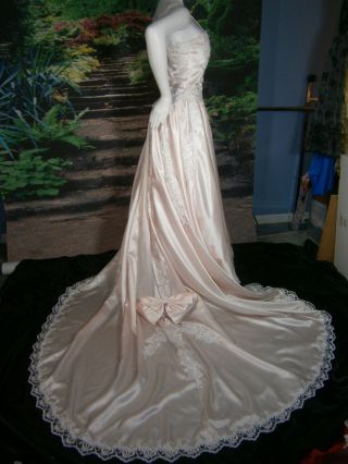 Vtg Bridal Formal Wedding Gown 2 - 4 Dress Blush Pink Lace Ballgown Princess Shawl