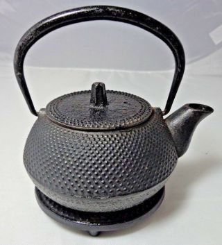 Vintage Hobnail Tetsubin Japanese Style Cast Iron Black Teapot With Trivet