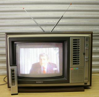 Vtg 1977 Sony Econoquick Trinitron Crt Color Tv Kv - 1541r Faux Woodgrain W Remote