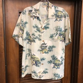 Vintage 1950’s “silver Of Hawaii” Japan Pattern Crepe Hawaiian Shirt - M
