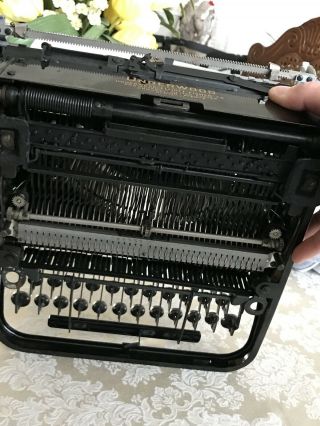 Vintage Underwood Champion Typewriter With Case 6