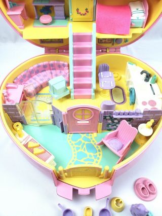 1992 Vintage Bluebird Lucy Locket Large Polly Pocket Play Case 3