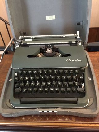 Vintage Olympia Deluxe Portable Typewriter With Case Gray & Black Keys 1958