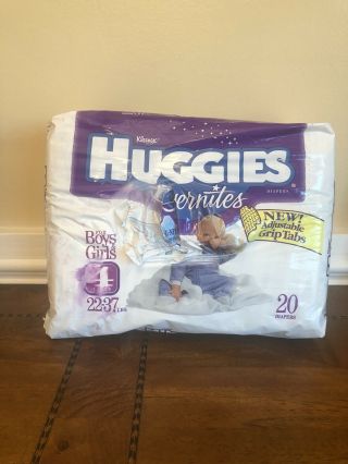 Vintage Huggies Overnights Boy / Girl Diapers 1994 20 Diapers Size 4