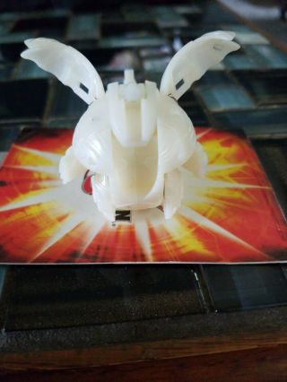 Bakugan Battle Planet Ultra Rare Dragonoid Prototype White