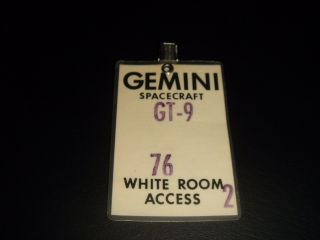 Very Uncommon/rare Vintage Nasa Gemini Mission Gt - 9 " White Room " Access Badge