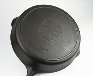 Vintage Griswold Cast Iron Skillet No 9 Large Slant Logo P/n 710 Xi Heat Ring