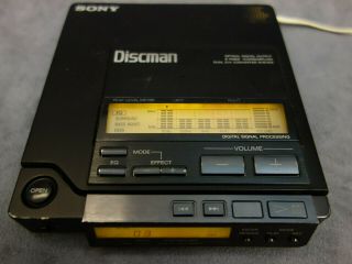 Sony D - 555 Discman Portable CD Player Vintage Metal Body Compact Disc Player 3