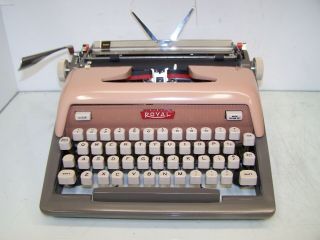 Antique 1960 Pink Royal Quiet DeLuxe Futura 800 Model Vintage Typewriter 3