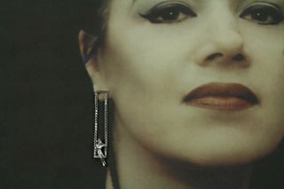 Linda Hesh ' s Swing Set asymmetrical silver drop earrings - Artist made & 3