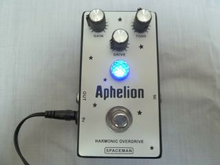 RARE Spaceman Aphelion Overdrive Pedal Black White Top 5 of 20 11