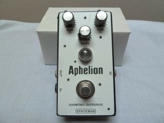 RARE Spaceman Aphelion Overdrive Pedal Black White Top 5 of 20 4