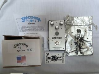 RARE Spaceman Aphelion Overdrive Pedal Black White Top 5 of 20 8